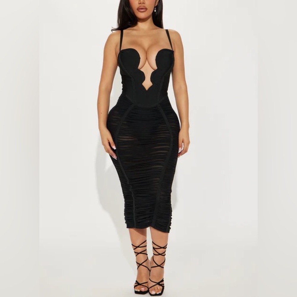 Sexy Fashion Nova Dress Size Small